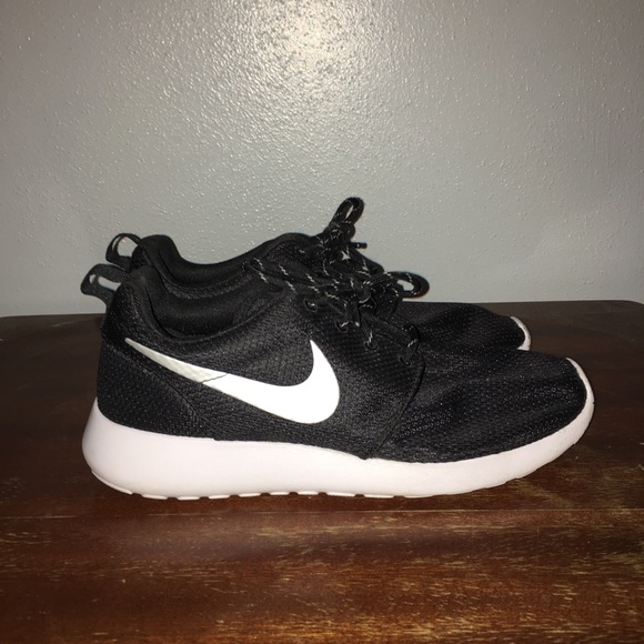 nike roshe one size 2